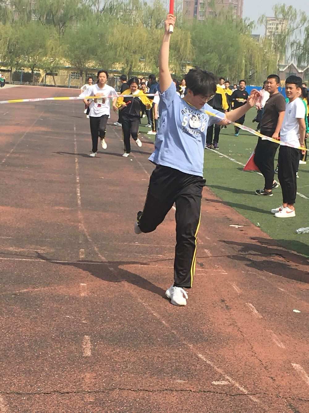 游戏主角是几只猫会技能的游戏_小学联欢会游戏_联欢的游戏