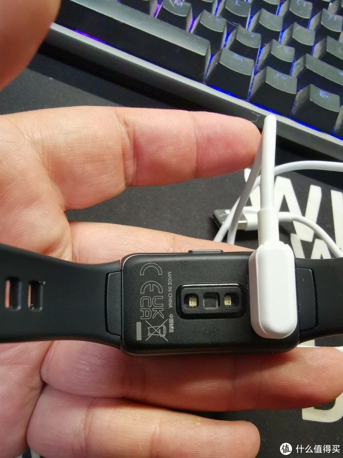 电脑重启后游戏变卡_重启卡顿卡玩手机游戏就不卡了_手机玩游戏卡顿重启就卡