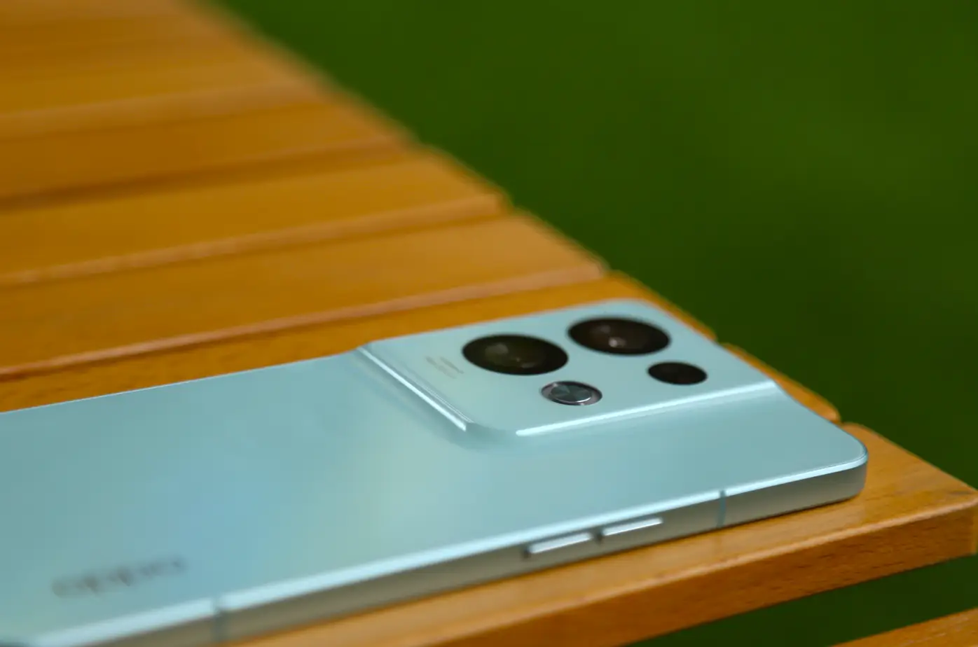 opporeno3pro参数配置详情-OPPO Reno3 Pro：超薄机身+AMOLED 屏幕+6400 万像素四摄，让你心动不已